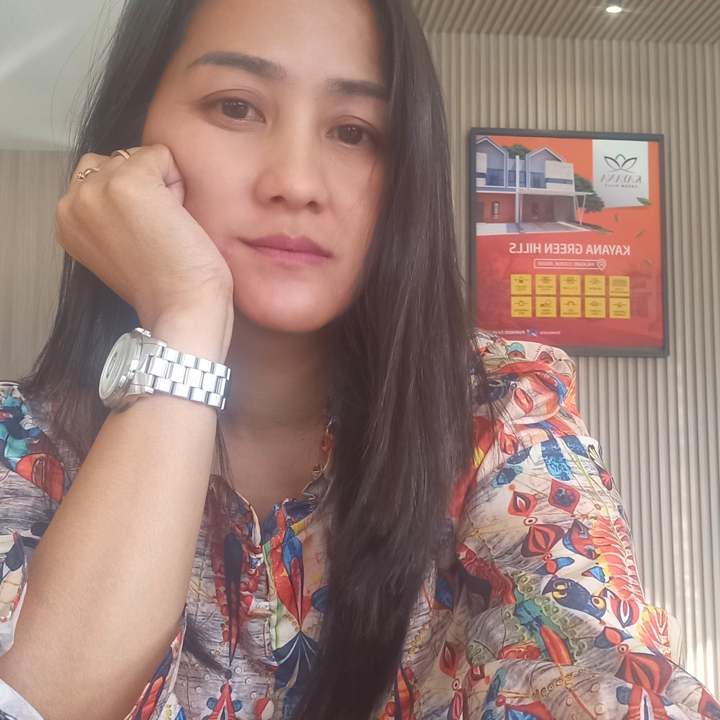 Dewi Kayana green hills